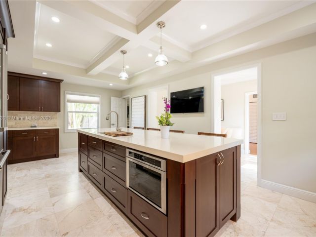 Home for rent at 2855 SW 17th Ave - photo 6040070