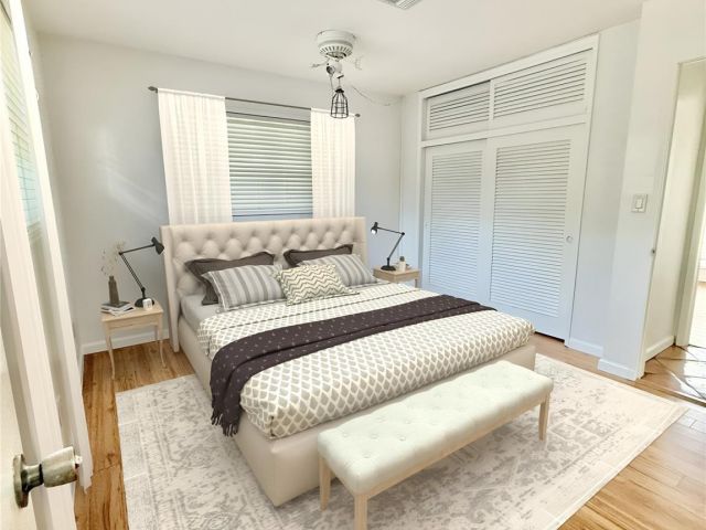 Home for sale at 341 SE 8th St - photo 6043689