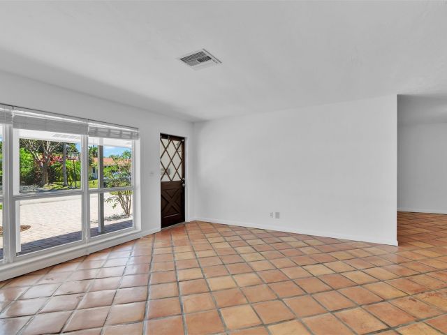 Home for sale at 341 SE 8th St - photo 6043691