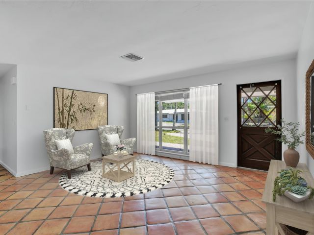 Home for sale at 341 SE 8th St - photo 6043692