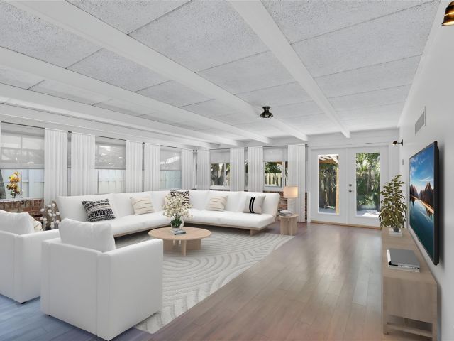 Home for sale at 341 SE 8th St - photo 6043704