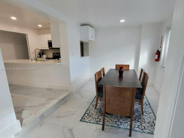 Home for rent at 900 SW 31st - photo 6037851