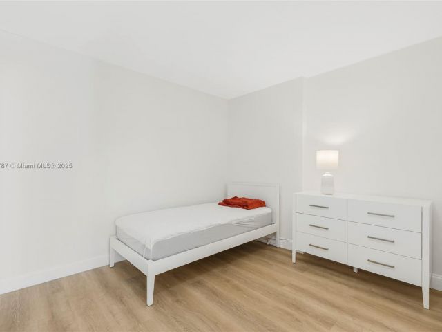 Apartment for rent  Unit #730 - photo 6040544