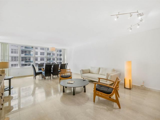 Apartment for rent  Unit #730 - photo 6040554