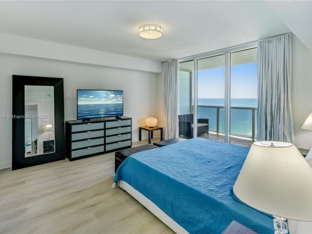 Apartment for sale  Unit #3804 - photo 6040174