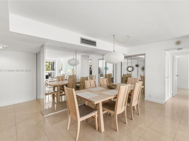 Apartment for sale  Unit #411 - photo 6040505