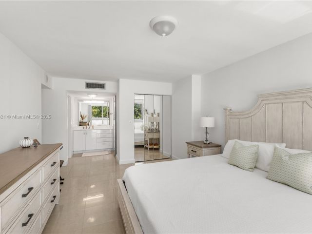 Apartment for sale  Unit #411 - photo 6040516