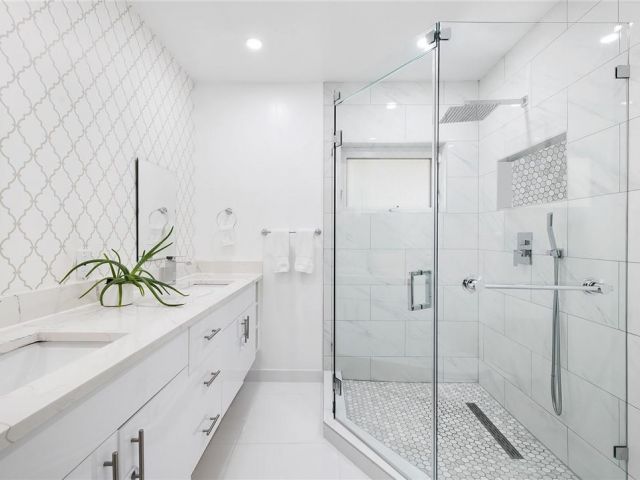 Home for rent at 2801 NE 59th St - photo 6057248