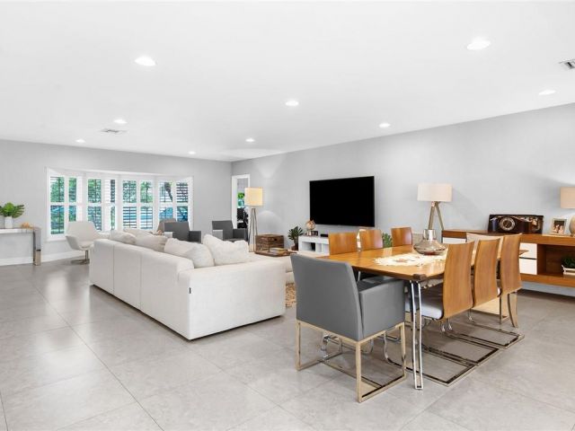 Home for rent at 2801 NE 59th St - photo 6057252