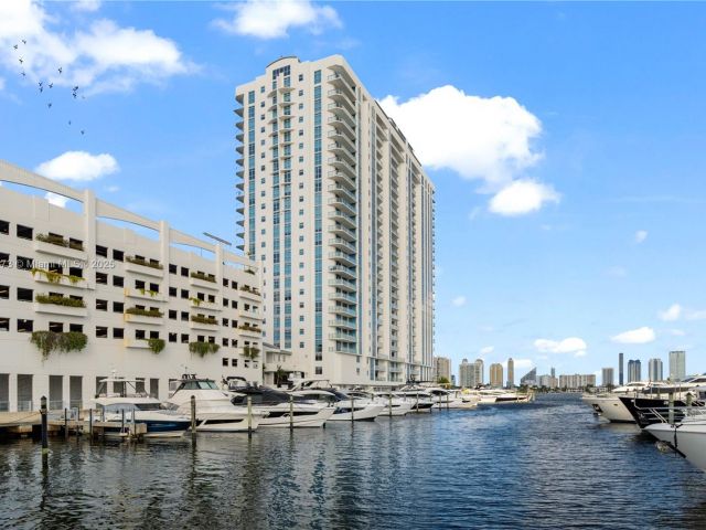 Apartment for sale  Unit #603 - photo 6064454