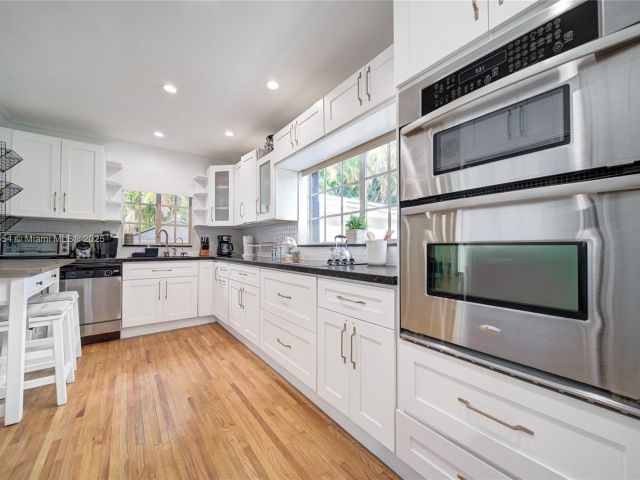 Home for sale at 13801 NE 1st Ave - photo 6132695