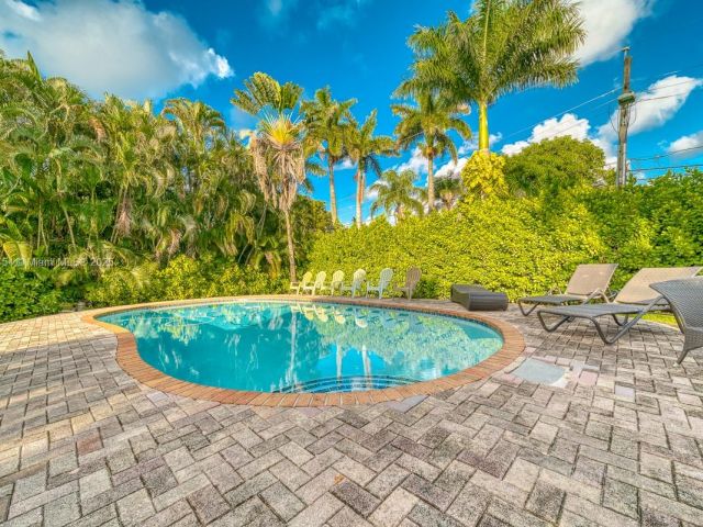 Home for sale at 13801 NE 1st Ave - photo 6132707