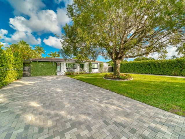 Home for sale at 13801 NE 1st Ave - photo 6132709