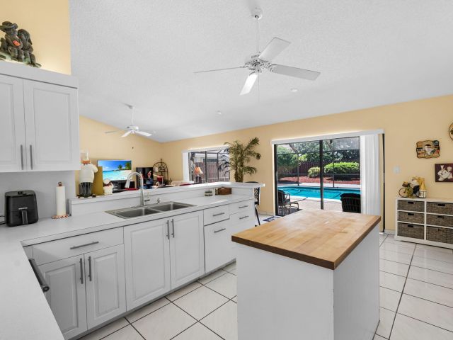 Home for sale at 840 SW 20th Street - photo 6059813