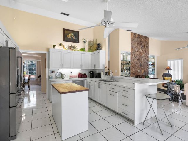 Home for sale at 840 SW 20th Street - photo 6059815