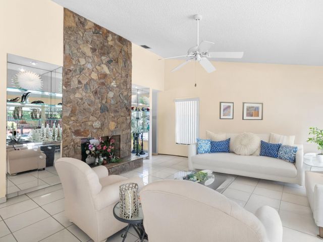 Home for sale at 840 SW 20th Street - photo 6059817
