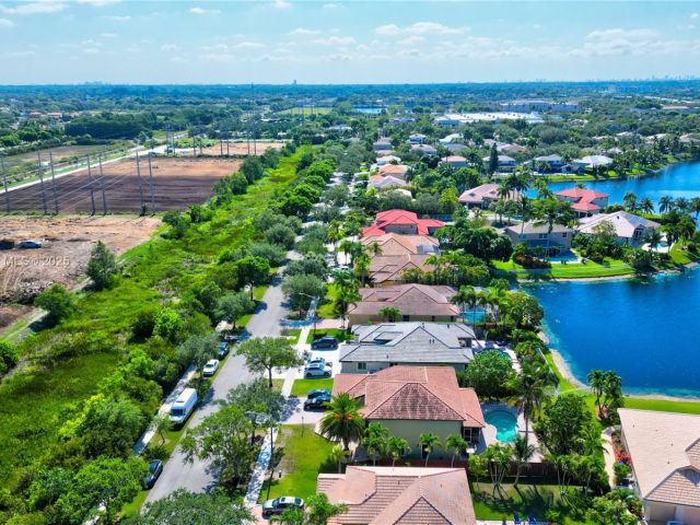 Home for sale at 16372 Segovia Cir N - photo 6078147