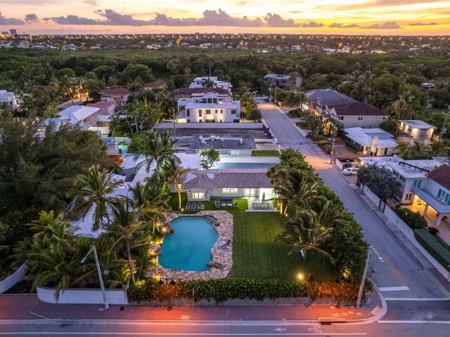 Home for rent at 1663 N Fort Lauderdale Beach Blvd - photo 6043925