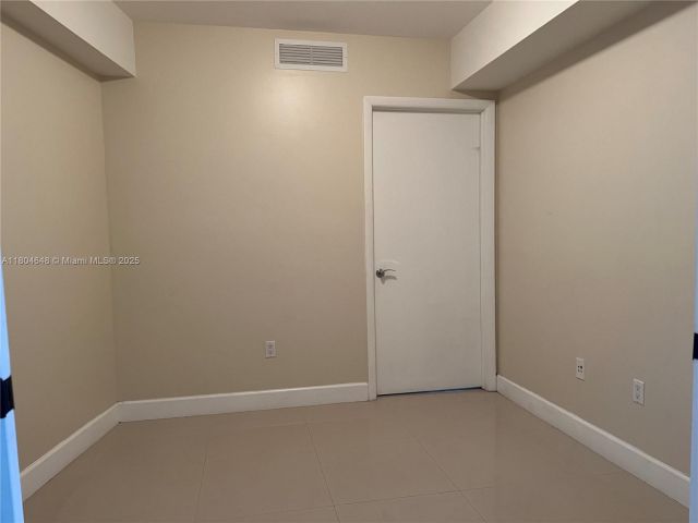 Apartment for sale  Unit #2006 - photo 6046072