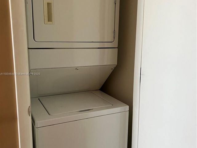 Apartment for sale  Unit #2006 - photo 6046074