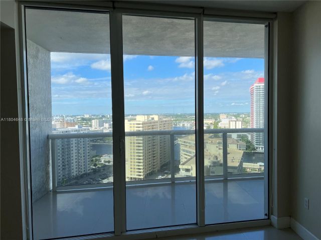 Apartment for sale  Unit #2006 - photo 6046081