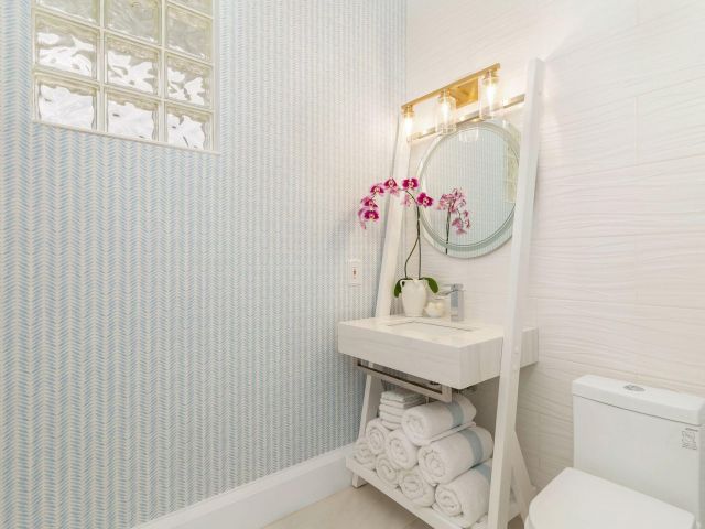 Home for sale at 8270 Bob O Link Drive - photo 6053189