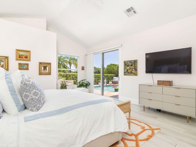 Home for sale at 8270 Bob O Link Drive - photo 6053194