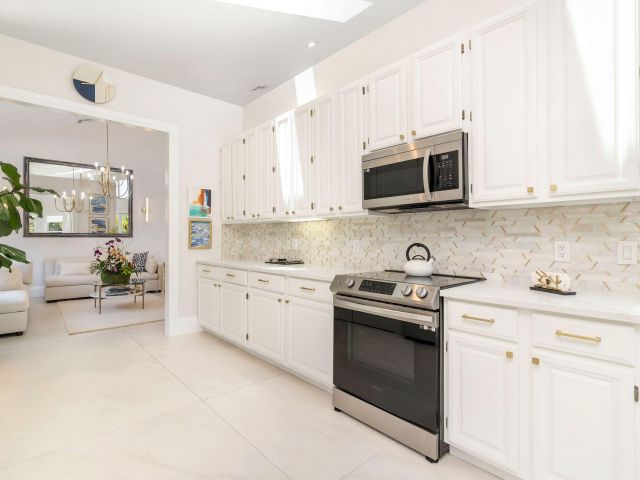 Home for sale at 8270 Bob O Link Drive - photo 6053199