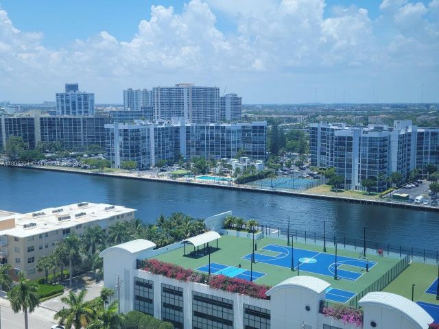 condo for sale in Hollywood - 2501 S Ocean Dr 1634 - MondialRealty