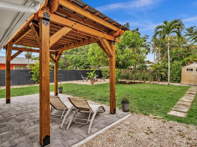 Home for sale at 1617 NW 7th Avenue - photo 6045308