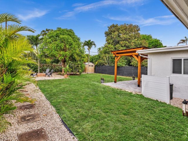 Home for sale at 1617 NW 7th Avenue - photo 6045310