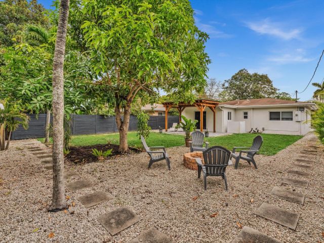 Home for sale at 1617 NW 7th Avenue - photo 6045311