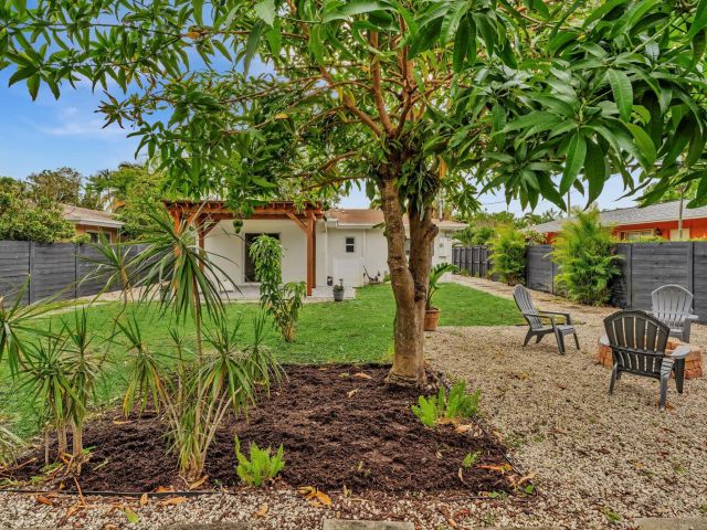 Home for sale at 1617 NW 7th Avenue - photo 6045312