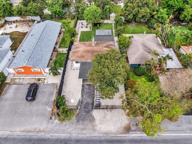 Home for sale at 1617 NW 7th Avenue - photo 6045318