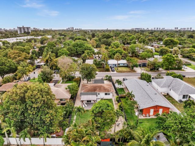 Home for sale at 1617 NW 7th Avenue - photo 6045321