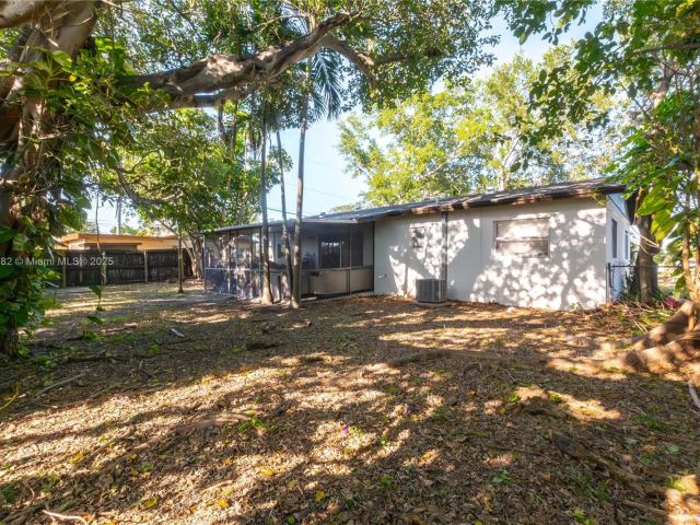 Home for sale at 21440 N Miami Ave - photo 6043577