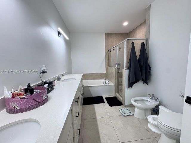 Home for sale at 10409 NW 61st Ln - photo 6048562