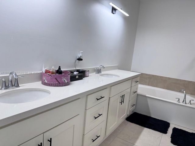 Home for sale at 10409 NW 61st Ln - photo 6048563