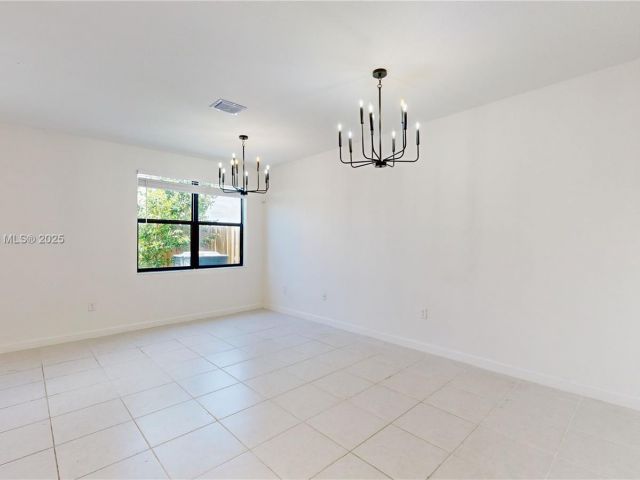 3-bedroom home for sale in Miami - 10004 SW 231 LN - MondialRealty