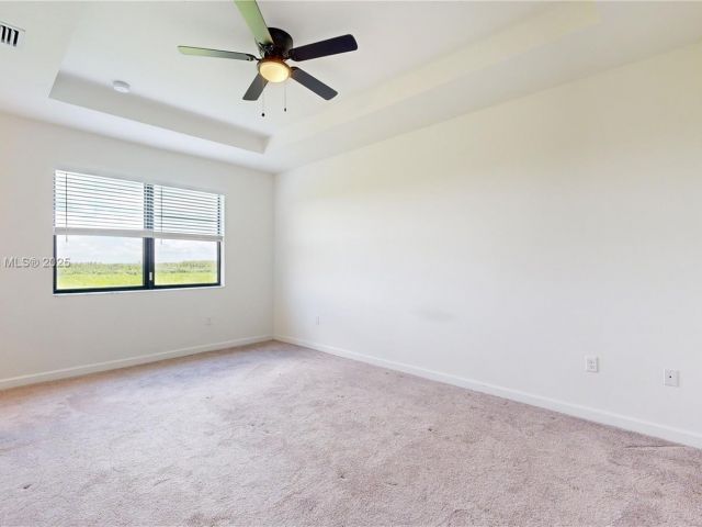 3-bedroom home for sale in Miami - 10004 SW 231 LN - MondialRealty