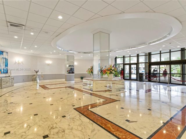 Apartment for sale  Unit #1710 - photo 6080936