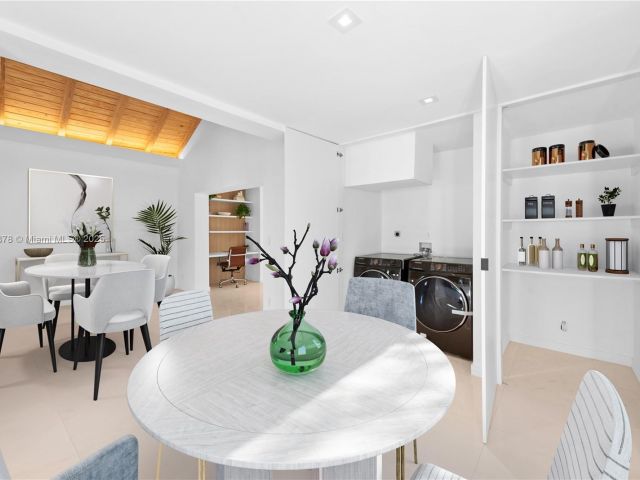 Home for rent at 120 NE 49th St - photo 6083536