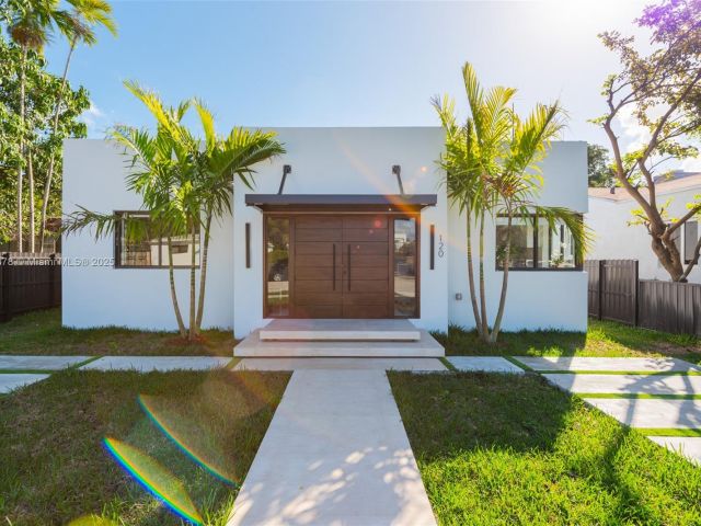 Home for rent at 120 NE 49th St - photo 6083540