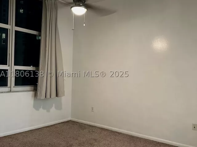 1-bedroom condo for rent in Miami - 2001 Biscayne Blvd 3503 - MondialRealty