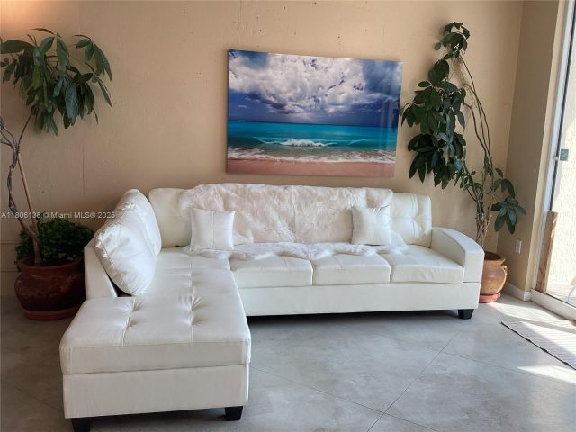 Apartment for rent  Unit #3503 - photo 6045486