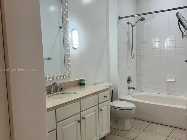 Apartment for rent  Unit #3503 - photo 7440780