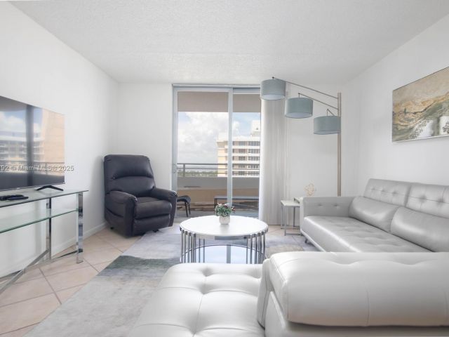 Apartment for sale  Unit #14U - photo 6407974