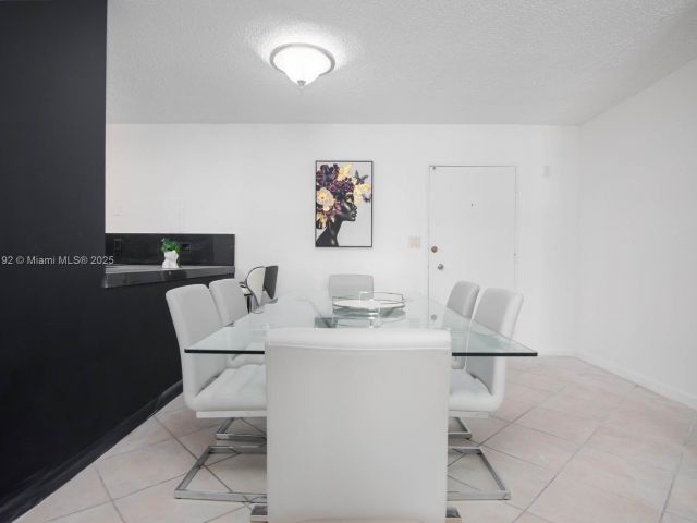 Apartment for sale  Unit #14U - photo 6407980