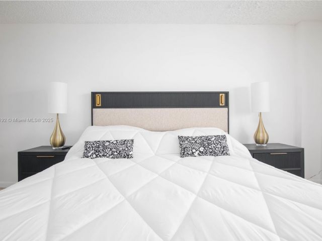 Apartment for sale  Unit #14U - photo 6407983