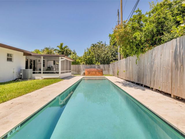 Home for sale at 3213 Dover Rd - photo 6046881